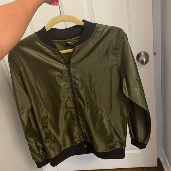 Pretty little thing khaki bomber jacket - Picture 4 of 4